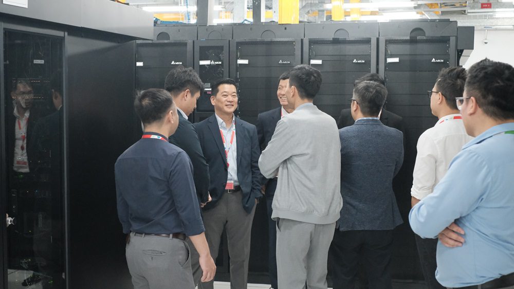 Thuê dịch vụ cloud server