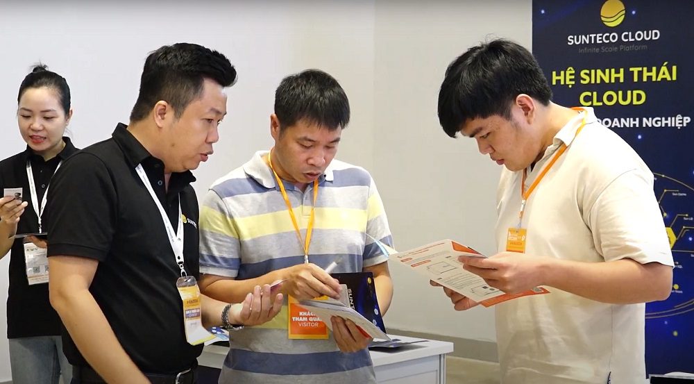riển lãm có quy mô hơn 10.000 m2, thu hút hơn 350 gian hàng của hơn 200 đơn vị trong nước và quốc tế như: Hoa Kỳ, Đức, Nga, Nhật Bản, Hàn Quốc, Ấn Độ, Trung Quốc, Philippines, Singapore, Indonesia…